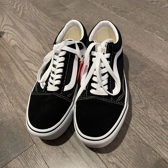 Vans Black and White Platform Sneakers - Picture 7 of 11